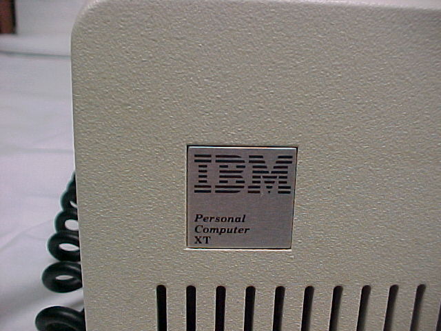 xt logo